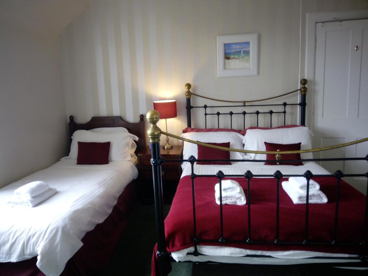 Dunallan Guest House Grantown-on-Spey Exterior photo