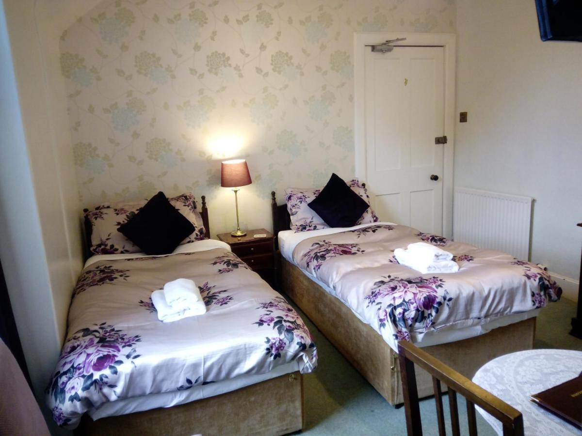 Dunallan Guest House Grantown-on-Spey Exterior photo