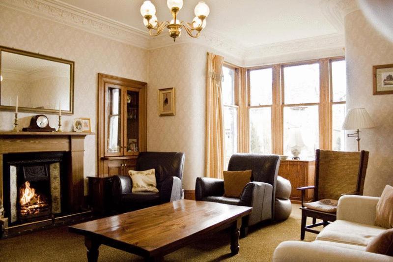 Dunallan Guest House Grantown-on-Spey Exterior photo