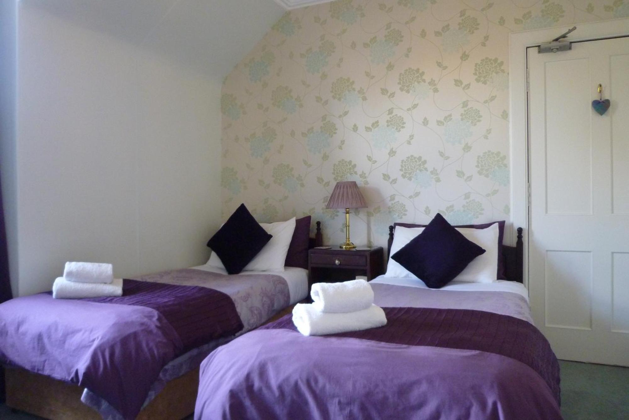 Dunallan Guest House Grantown-on-Spey Exterior photo